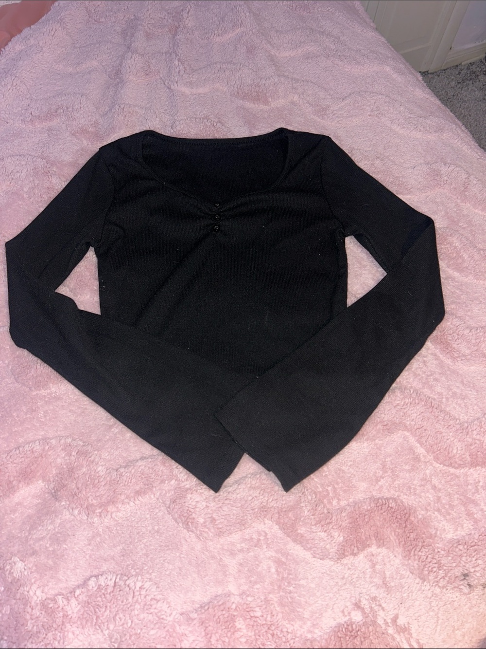 SHEIN Black Long-Sleeve Scoop Neck Top with Button Detail